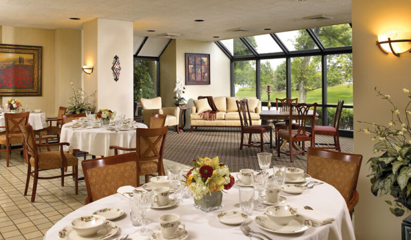 Solarium Dining